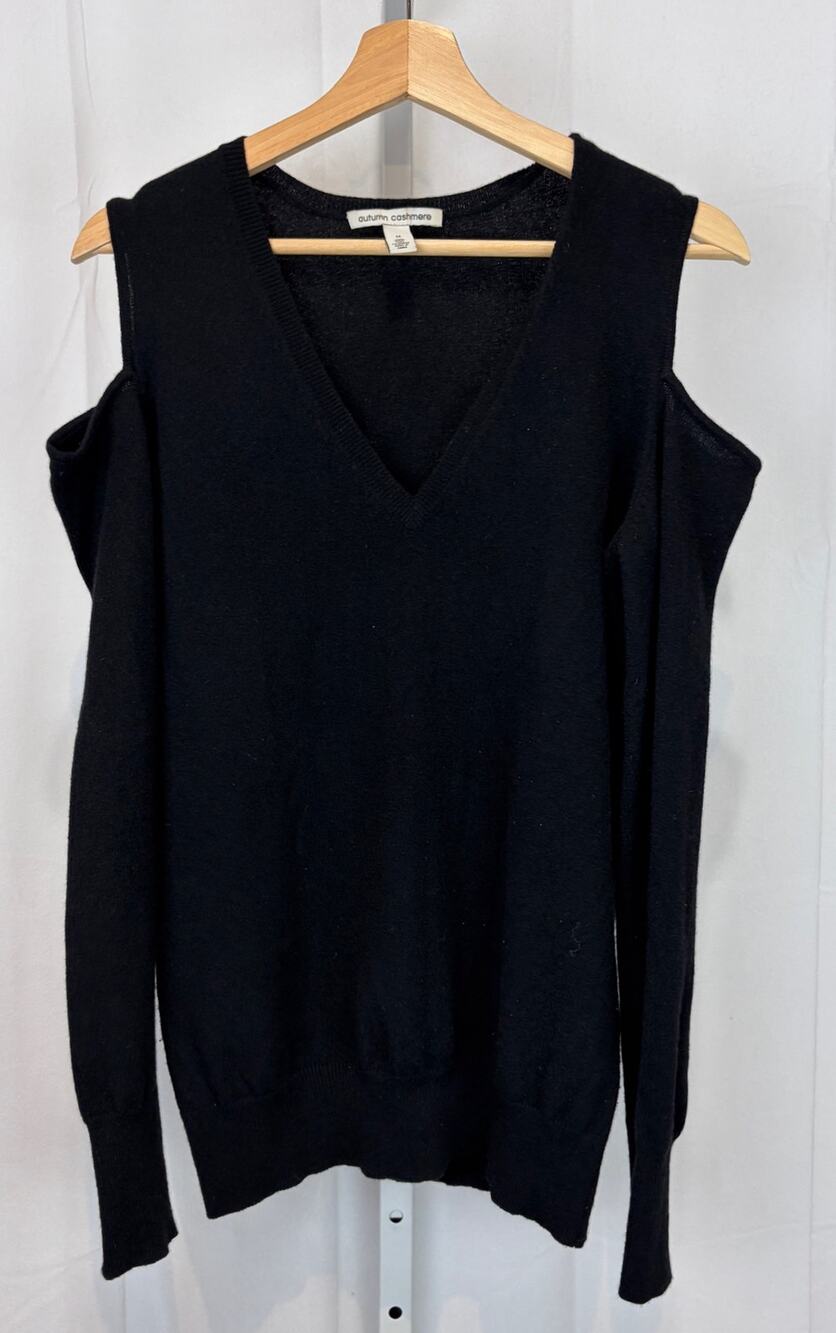 AUTUMN CASHMERE 100% Cashmere Sweater Cold Shoulder V Neck Black Size M